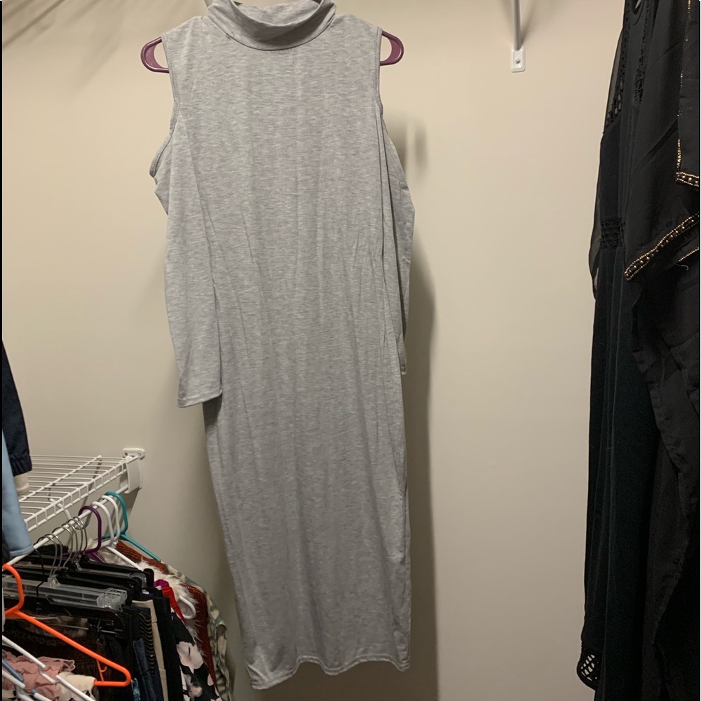 COPY - Cold shoulder dress